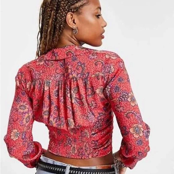 Free People Top Blouse I Got You Crop Floral Printed V Neck Smocked Size M - Picture 2 of 10